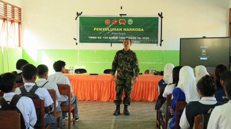 Selamatkan Masa Depan Bangsa, Satgas TMMD ke-129 Kodim 1505/Tidore Gelar Penyuluhan Bahaya Narkoba (Cek Faktanya)