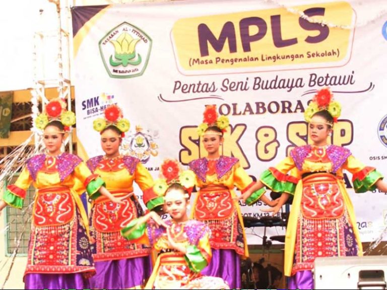 SMP dan SMK Harapan Jaya Laksanakan MPLS sekaligus Pentas Seni Meriah (Cek Faktanya)