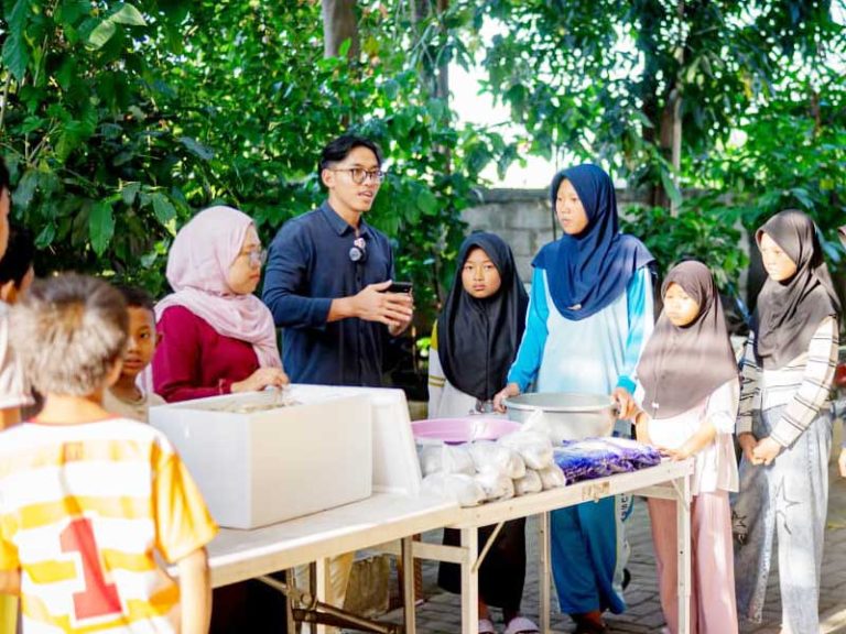 Matematika Produktif: Belajar Berhitung, Berwirausaha, dan Membangun Masa Depan (Cek Faktanya)