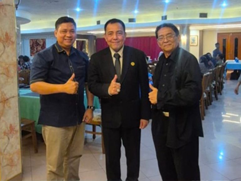 Ir. Ilham Aidit Bersama Tim Lawyer Sukanto S.H., M.H., & Rekan Tiba di Mahad Al Zaytun Guna Hadiri Milad Mahad Al Zaytun Ke-27 (Cek Faktanya)