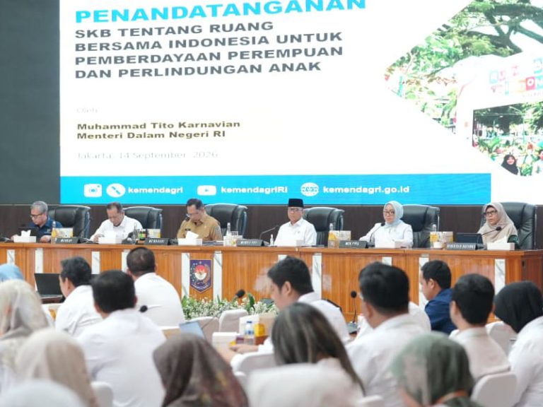 Kendalikan Inflasi, Mendagri Tito Minta Pemda Waspadai Kenaikan Harga Ayam, Telur, dan Beras (Cek Faktanya)